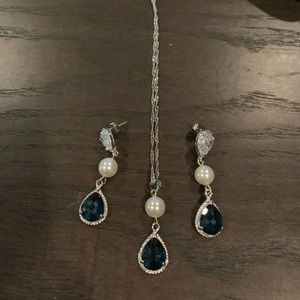 Necklace and earrings set blue stone and pearl